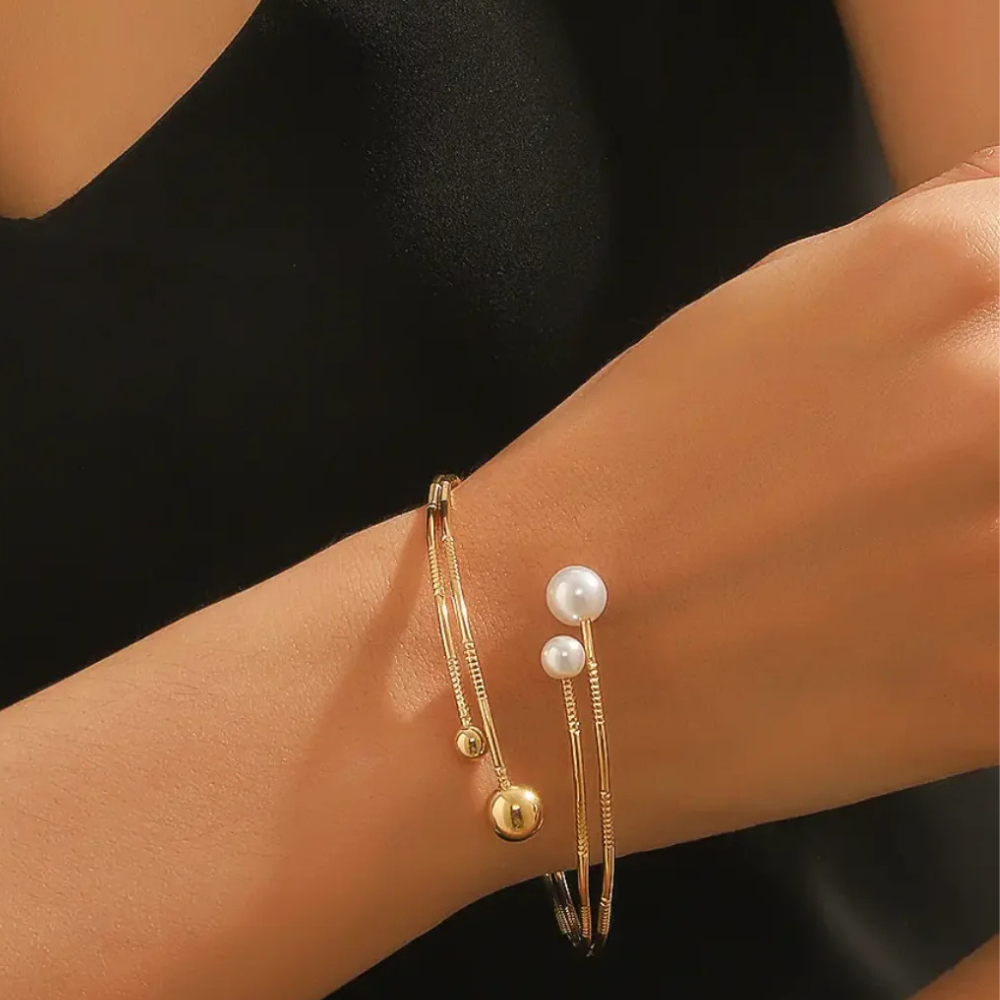 Bracciale aperto con perle e sfere – Bracciale Lyra