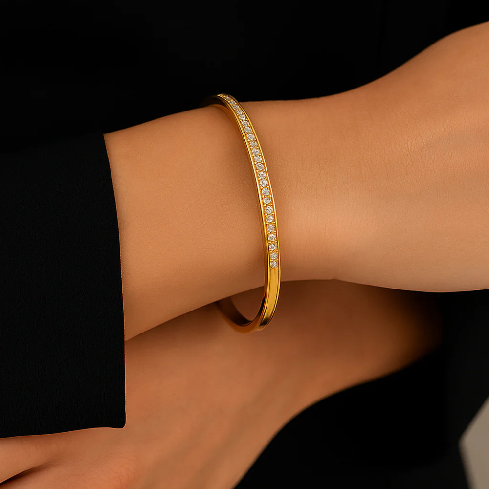 Bracciale rigido con zirconi – Bracciale Vittoria