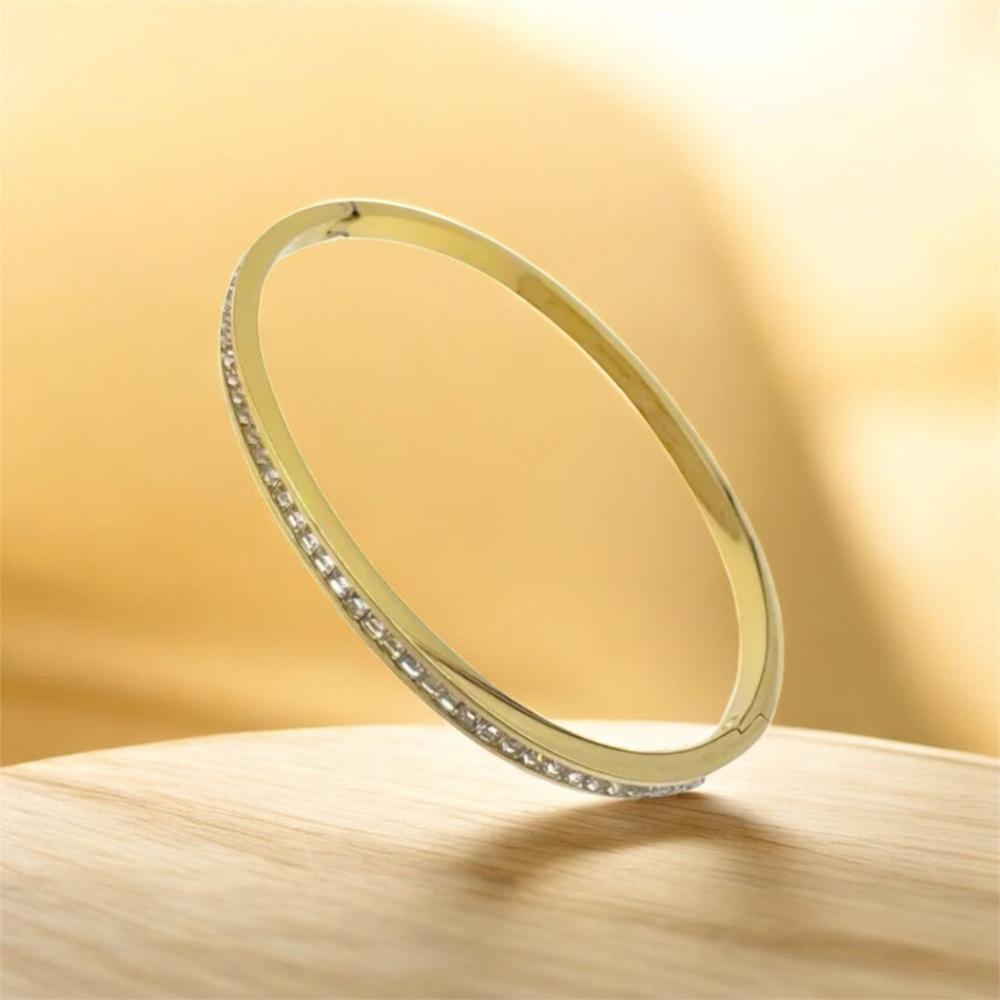 Bracciale rigido con zirconi – Bracciale Vittoria