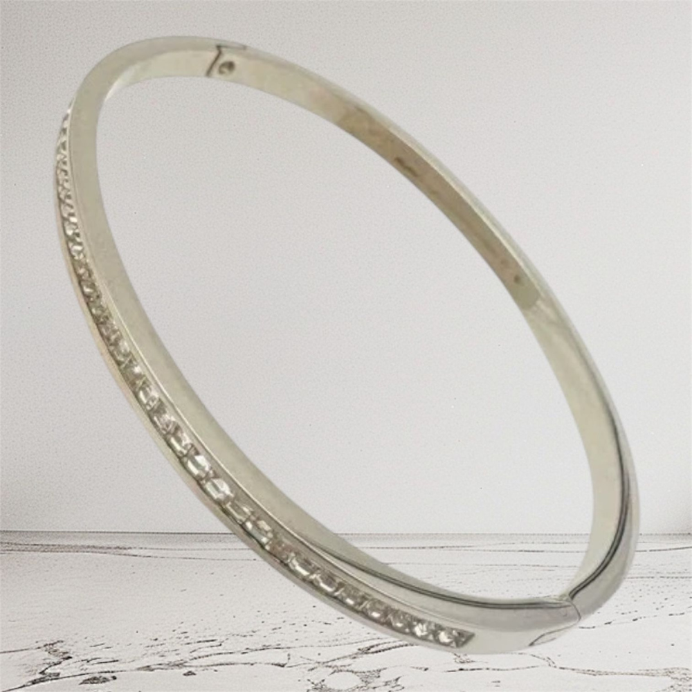 Bracciale rigido con zirconi – Bracciale Vittoria