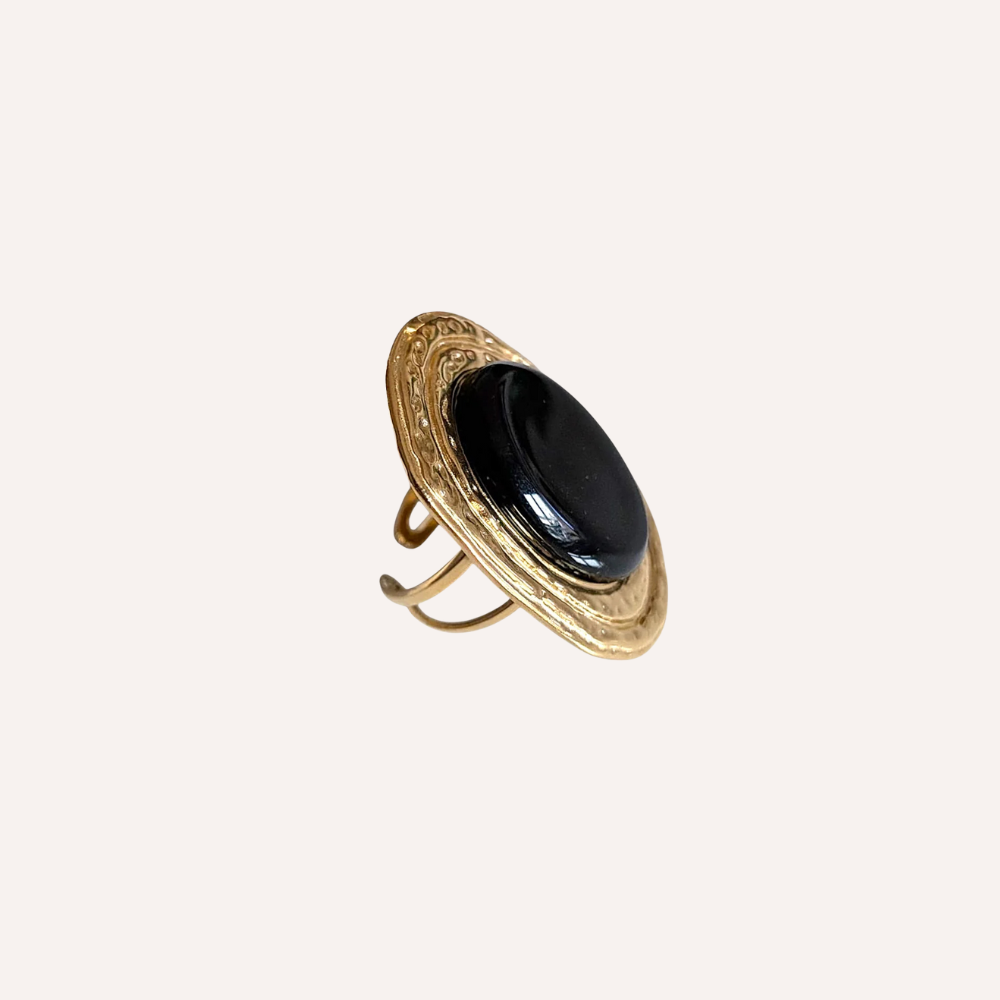Anello con pietra effetto cabochon – Vintage Gem