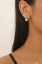 Orecchini con pietra rotonda bianca – Orecchini Luna