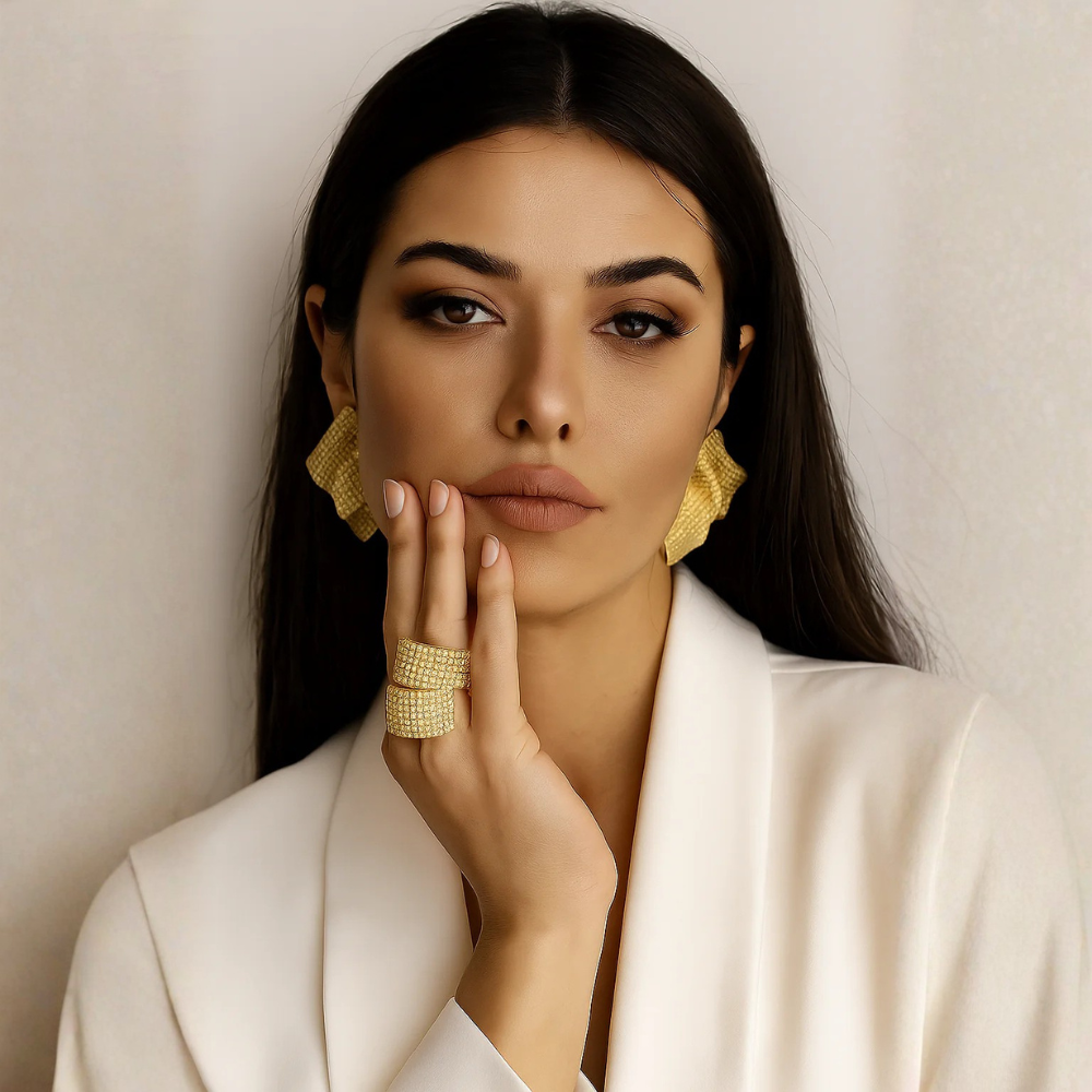 Orecchini con effetto drappeggiato di cristalli – Orecchini Spark