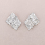 Orecchini con effetto drappeggiato di cristalli – Orecchini Spark