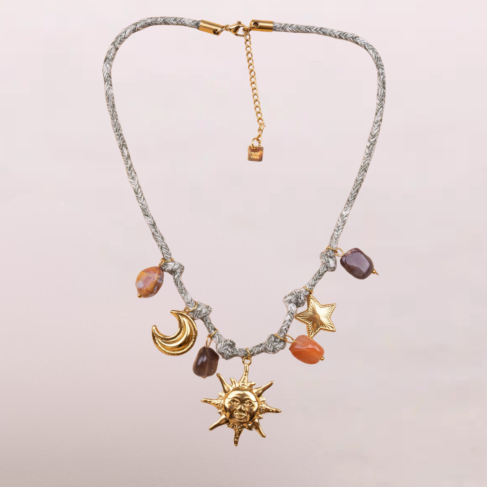 Collana con charms sole, luna e stelle – Astral