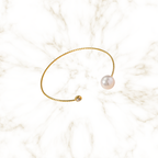 Bracciale aperto con perla – Bracciale Lilia