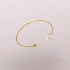 Bracciale aperto con perla – Bracciale Lilia