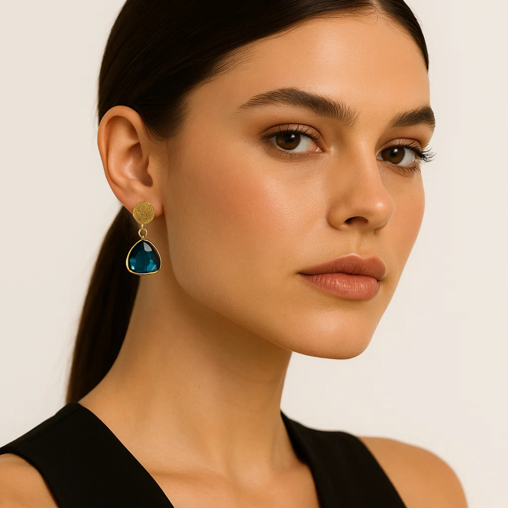 Orecchini con pietra sfaccettata – Thalassa