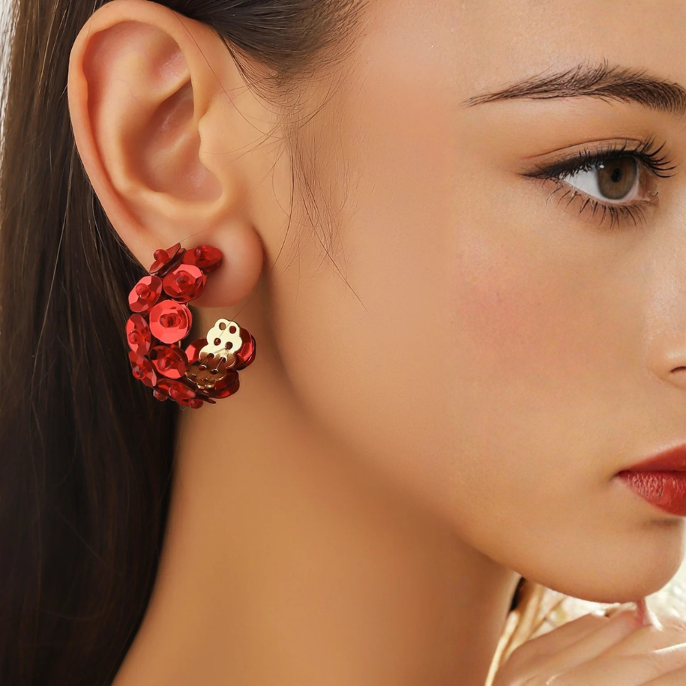 Orecchini a cerchio con cristalli rossi – Orecchini Scarlet