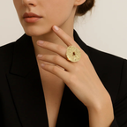 Anello dorato effetto organico – Helios