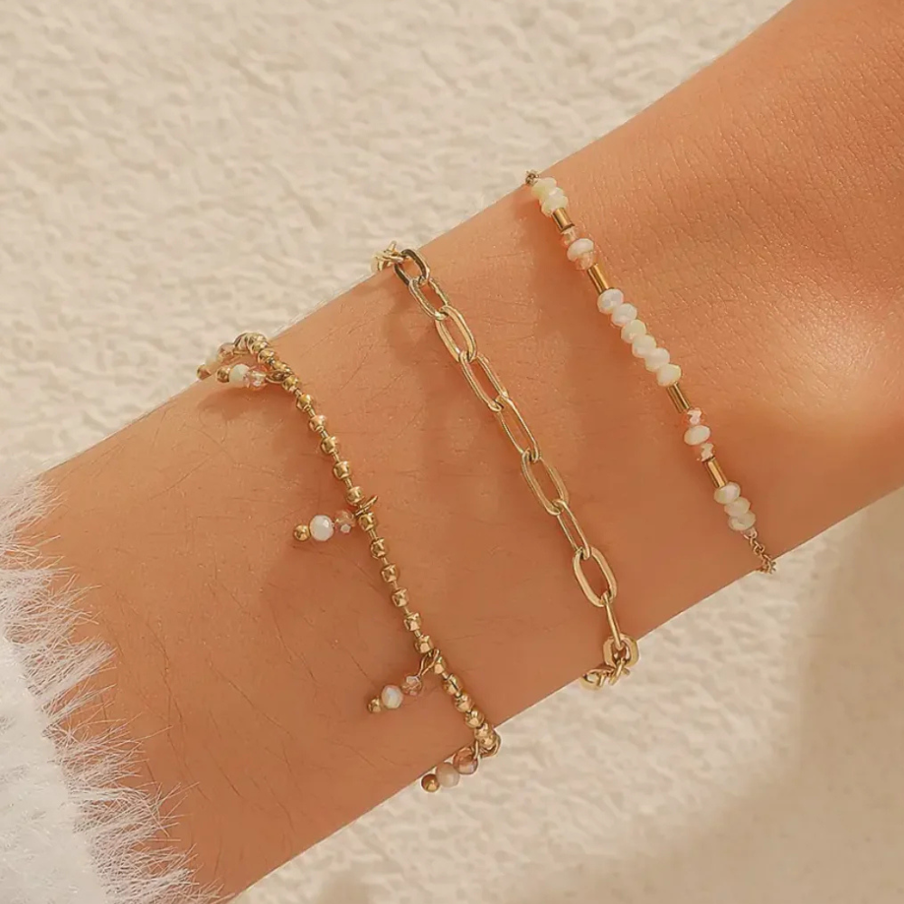 Set di bracciali dorati con perline – Set Golden Light