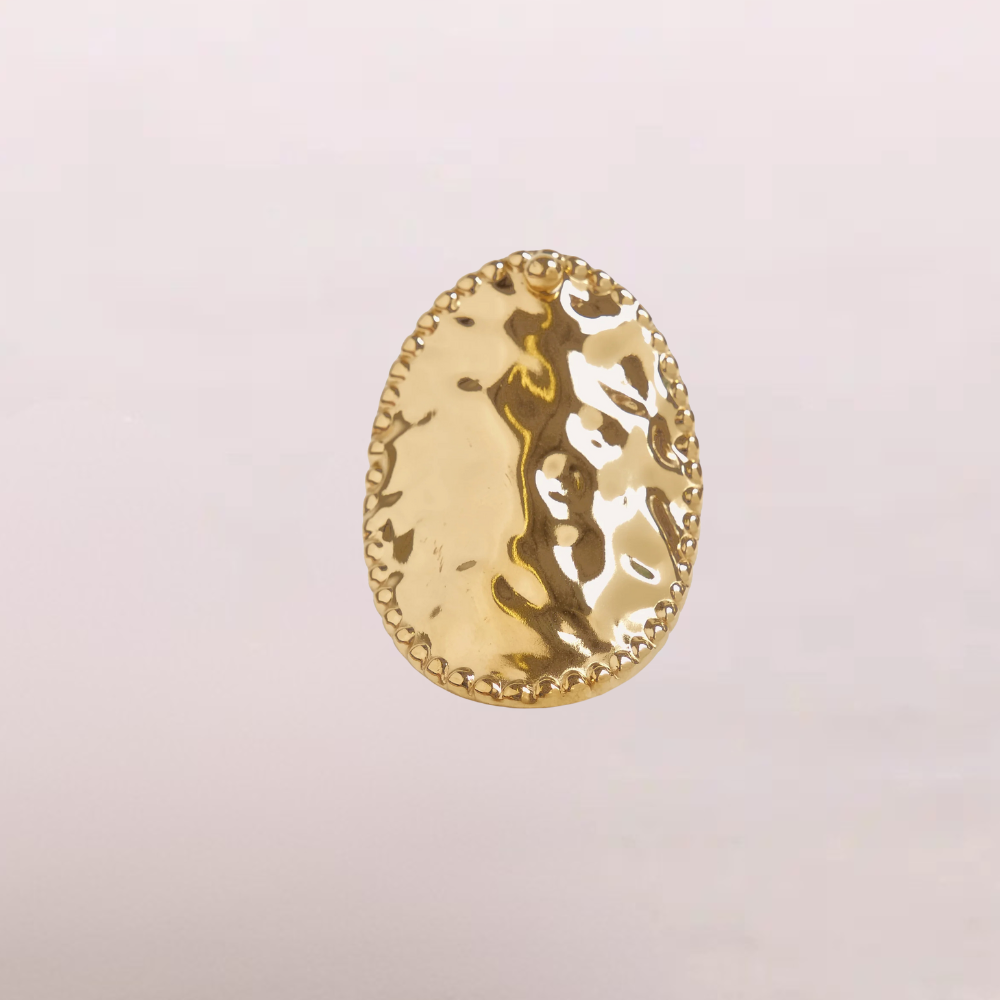 Anello dorato martellato – Cronos