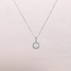 Collana con pendente quadrato di zirconi – Collana Halo Mini