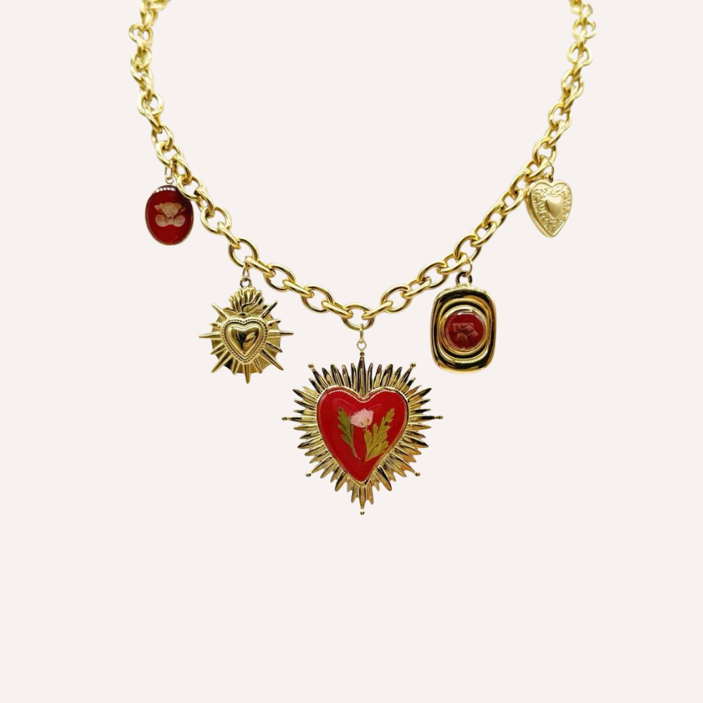 Collana con ciondoli a cuore smaltati – Collana Cuori Sacri