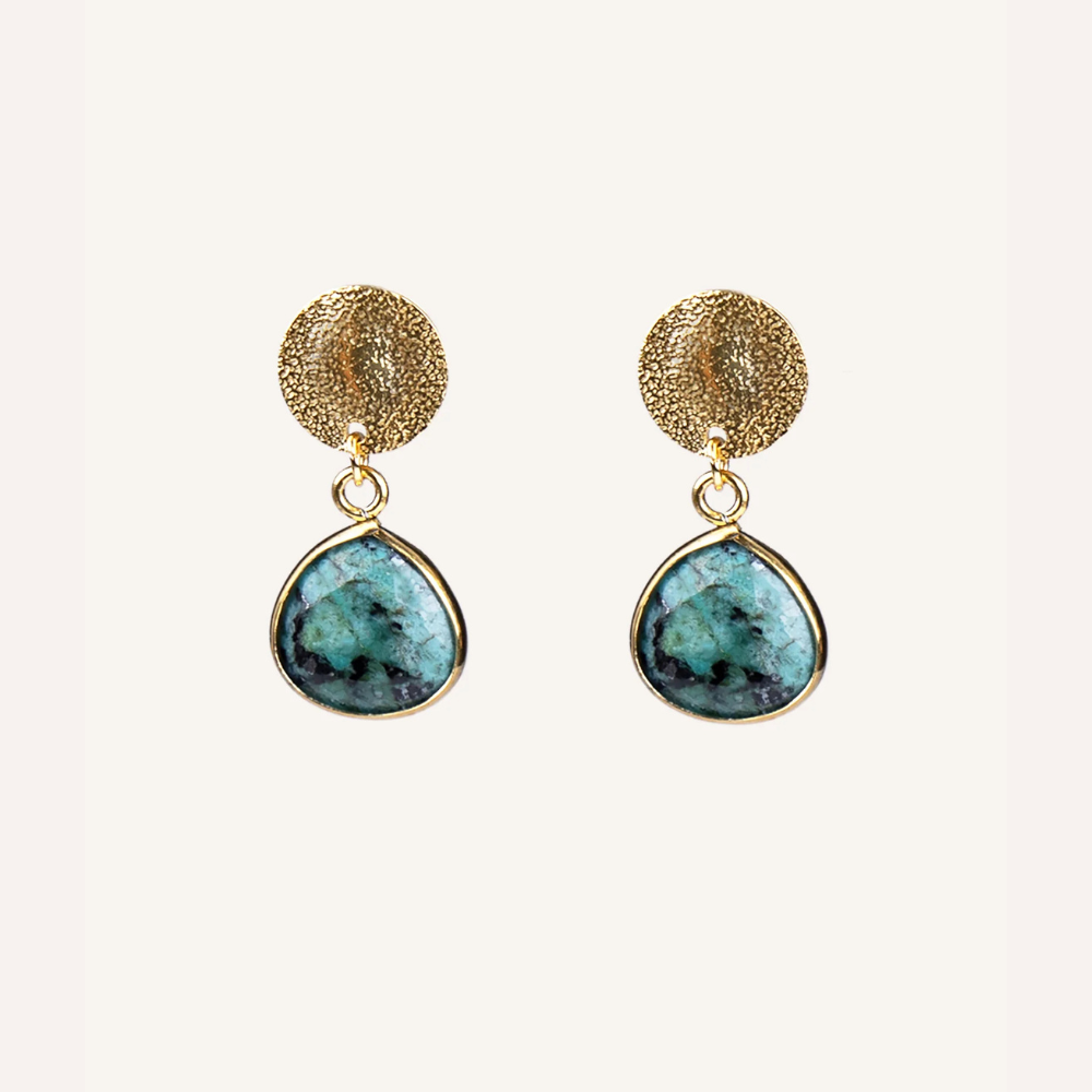 Orecchini con pietra tonda pendente – Vega