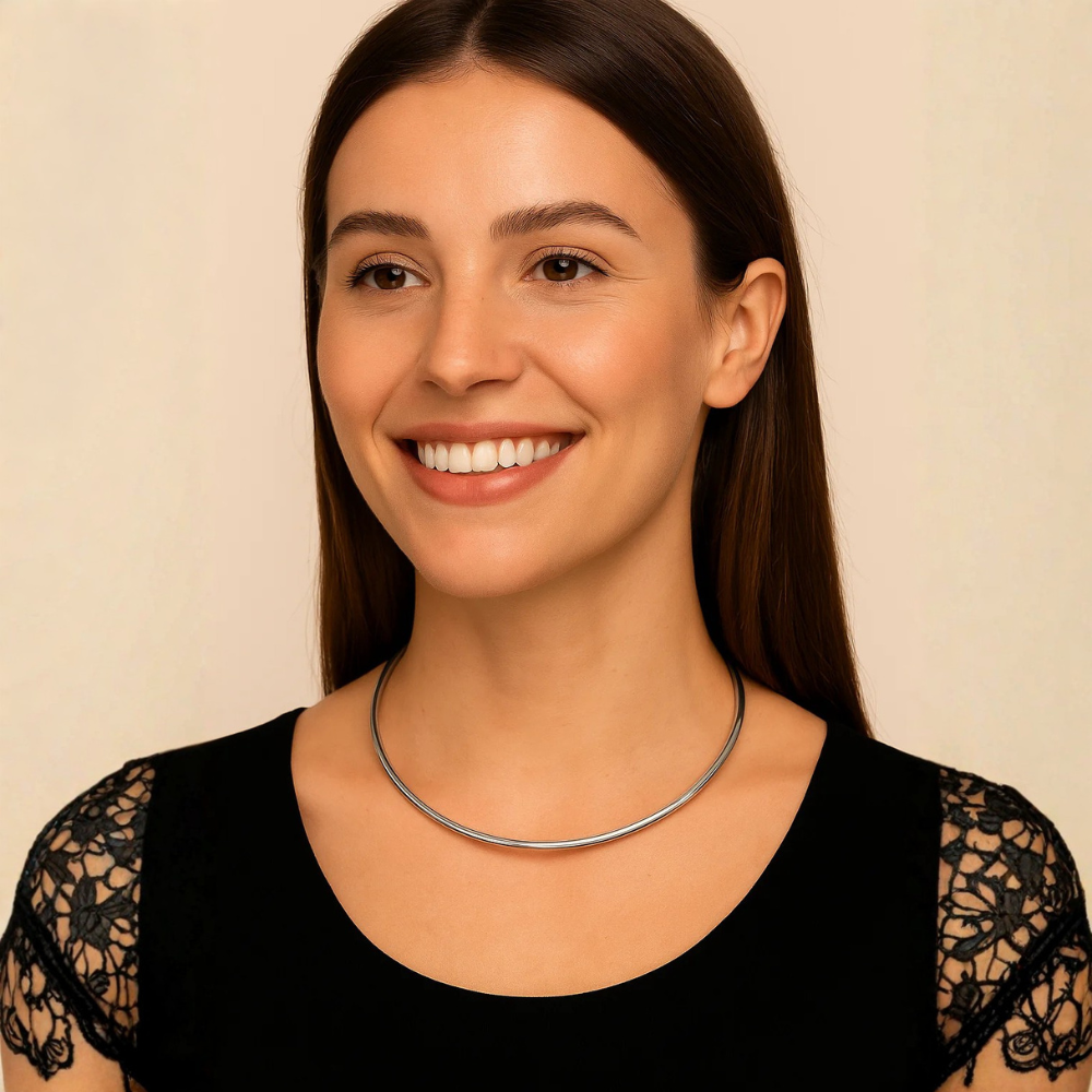 Choker rigido minimal – Essential Collar