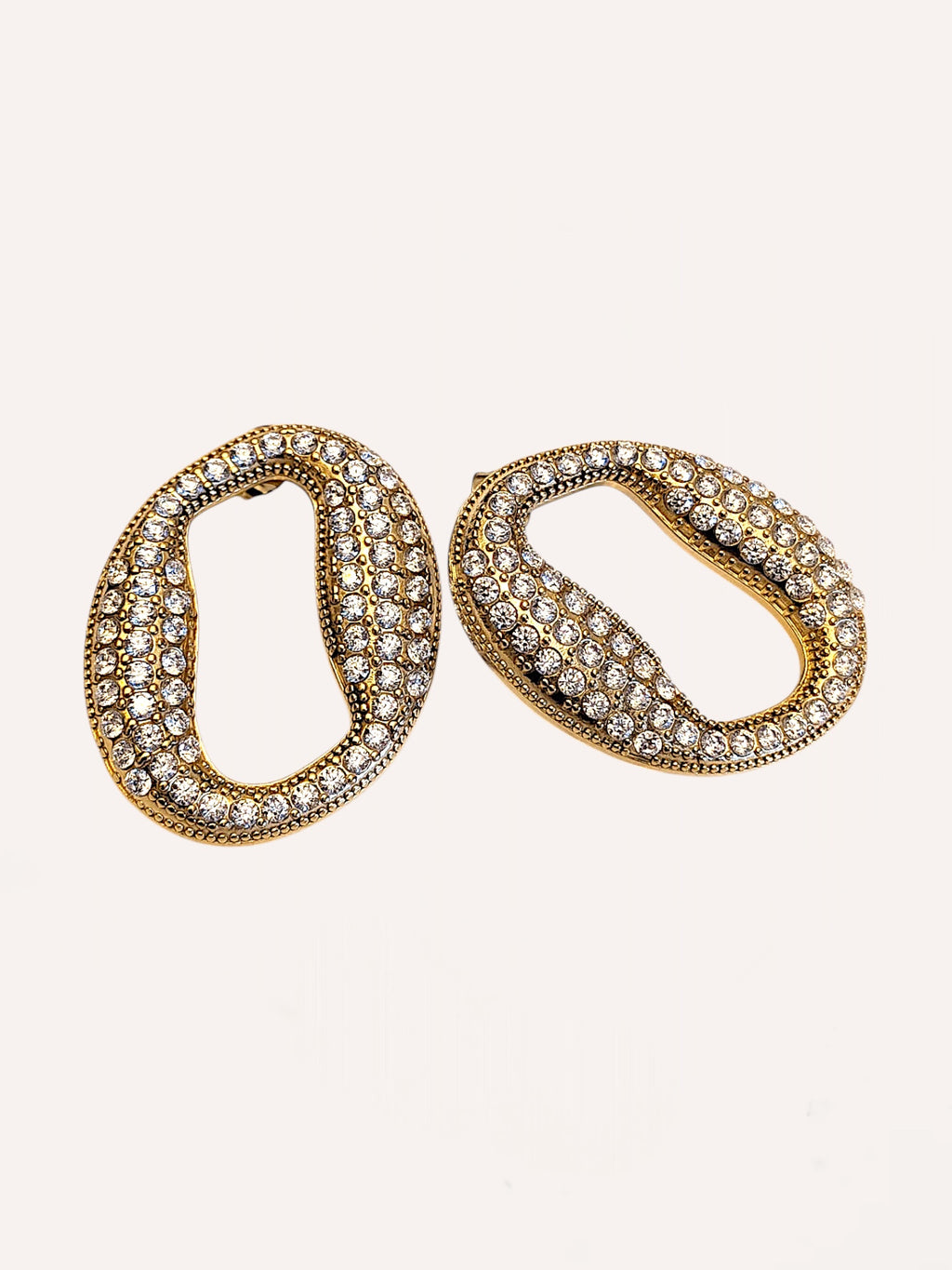 Orecchini ovali con cristalli – Orecchini Nara