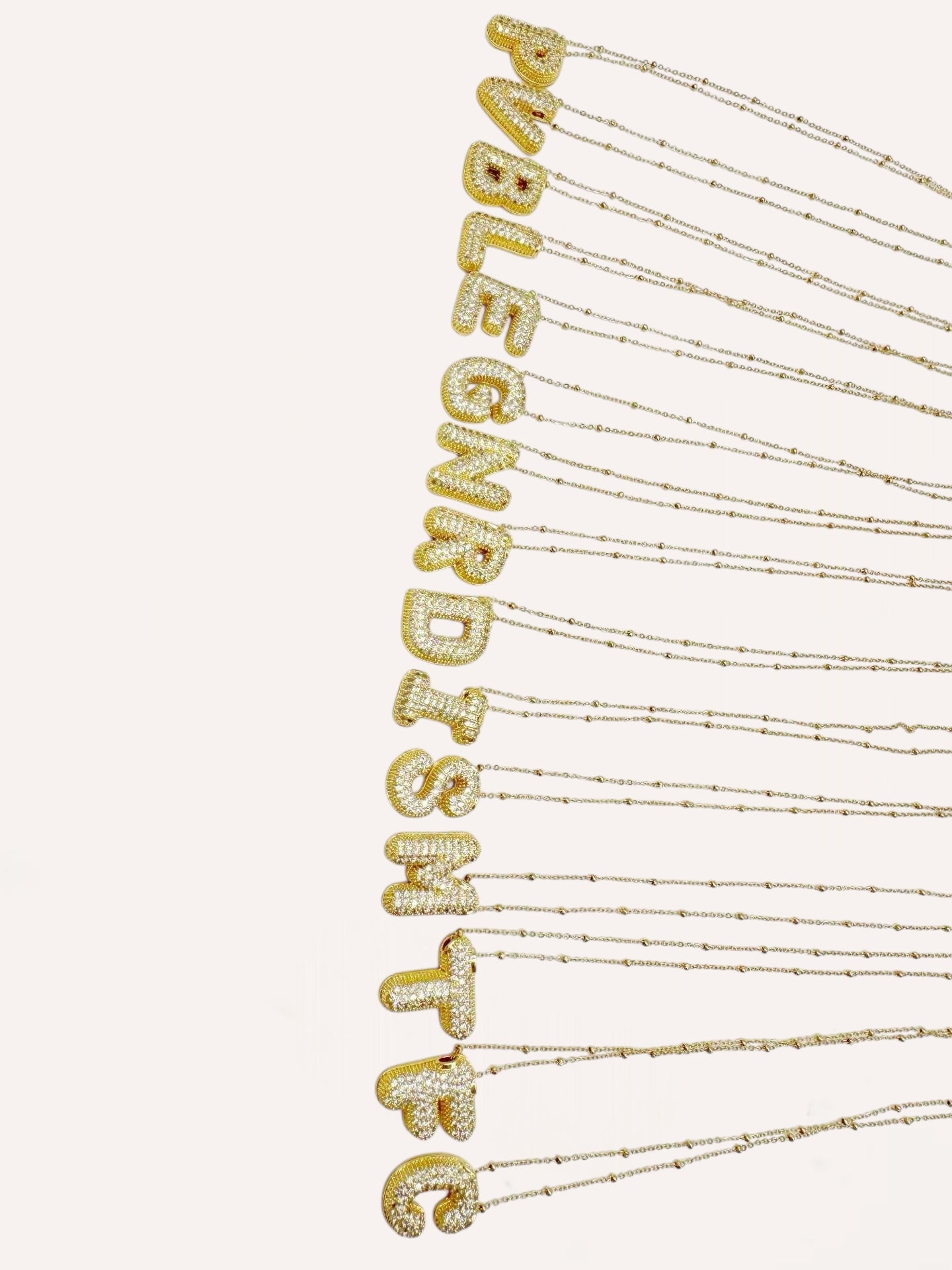 Collana lettera con zirconi – Letter Shine