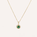 Collana con pendente tondo di zirconi colorati – Collana Zahra