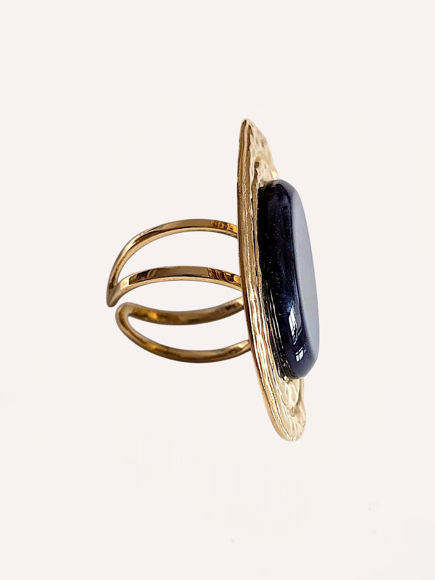 Anello con pietra effetto cabochon – Vintage Gem