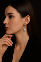 Orecchini dorati con cristalli pendenti – Orecchini Grace