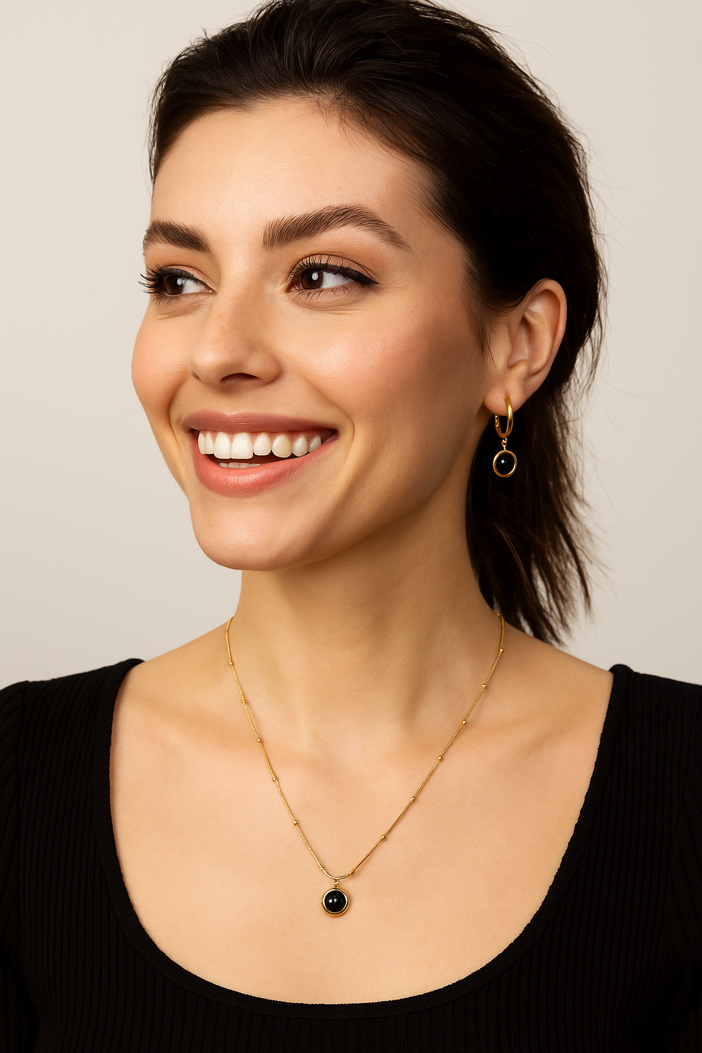 ✨ Offerta MAIA – Collana + Orecchini✨