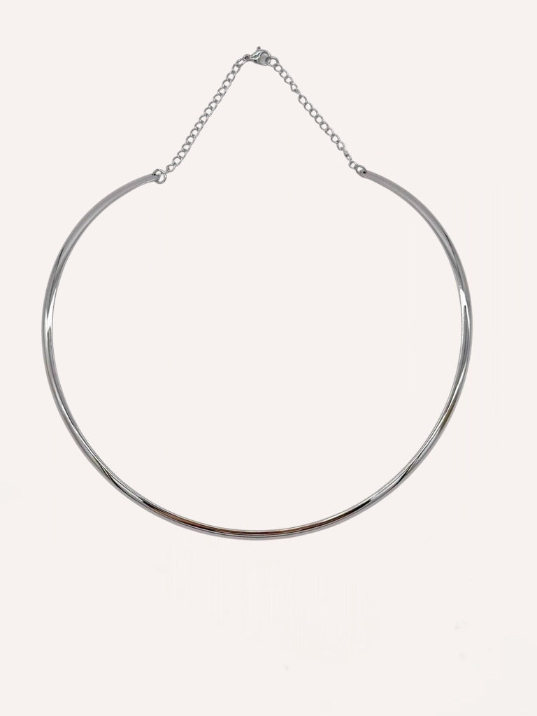 Choker rigido minimal – Essential Collar