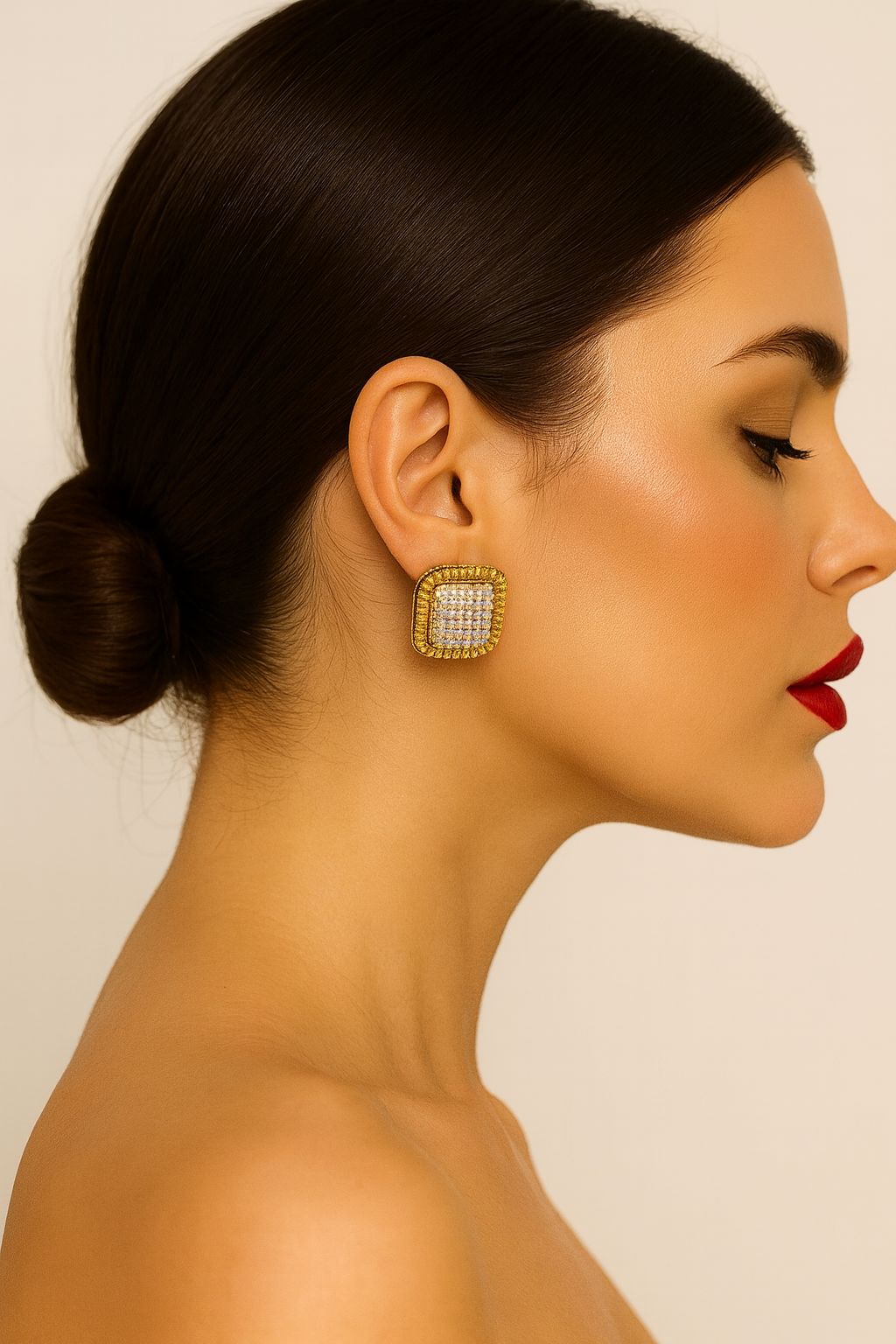 Orecchini a bottone con pavé di cristalli – Orecchini Shine Square