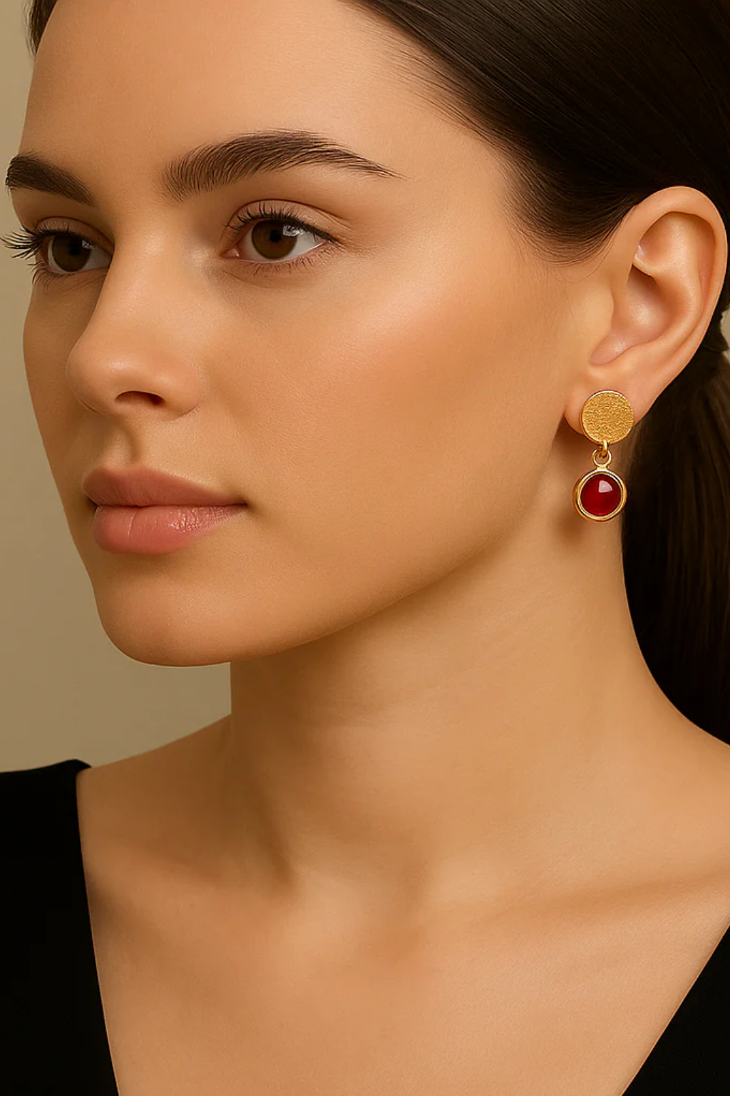 Orecchini con pietra tonda pendente – Vega