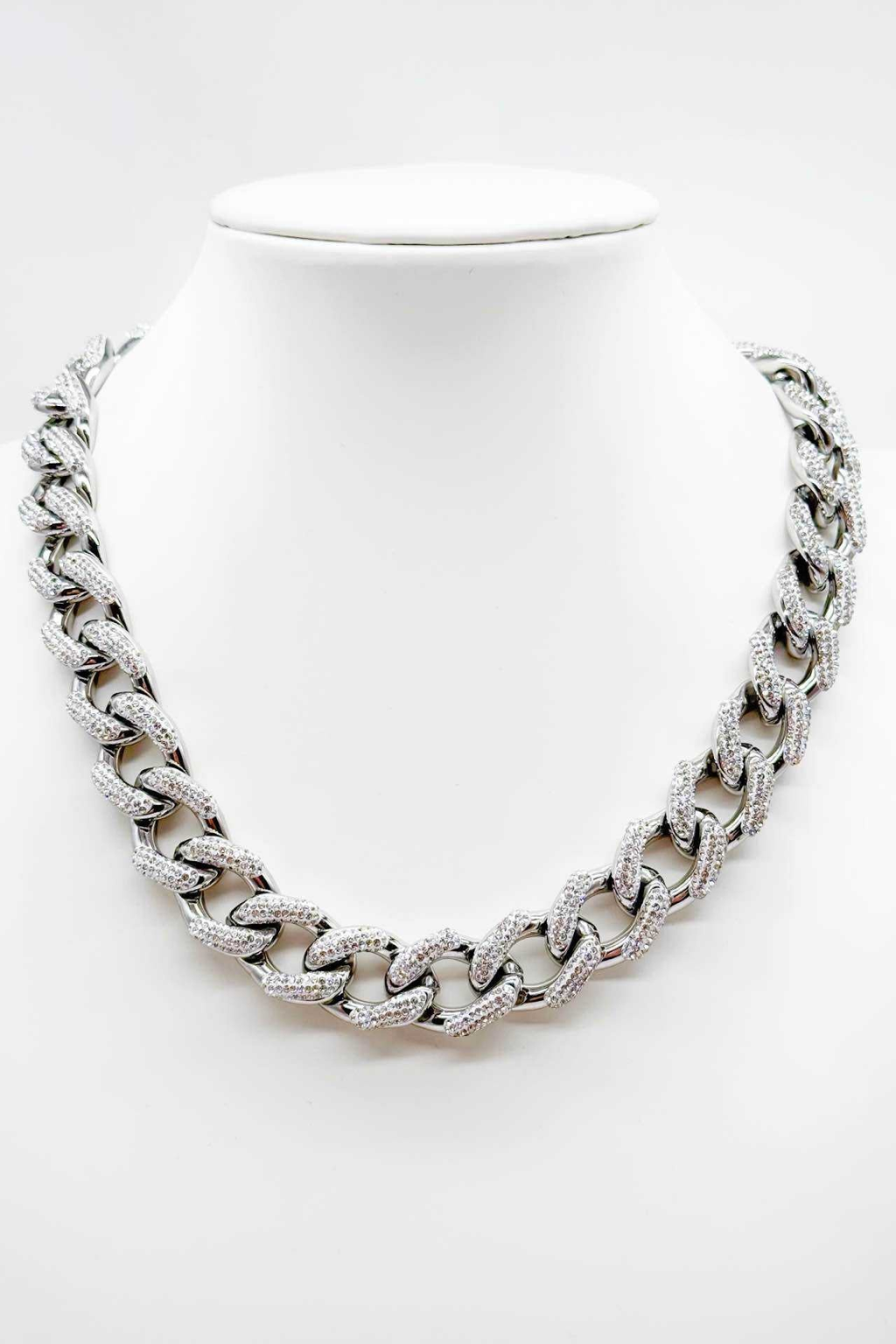 Collana a catena con zirconi pavé – Collana Bold Shine