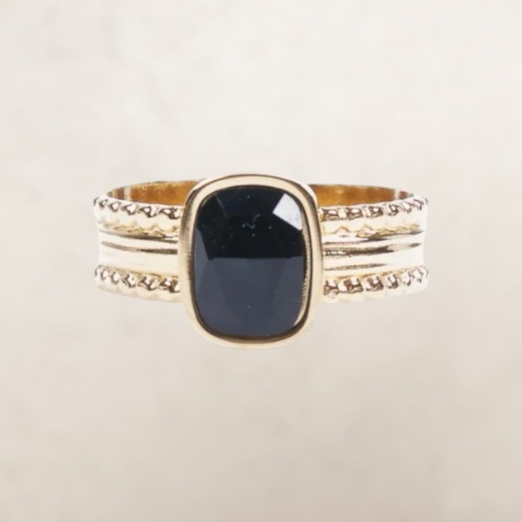 Anello dorato con pietra – Sirius