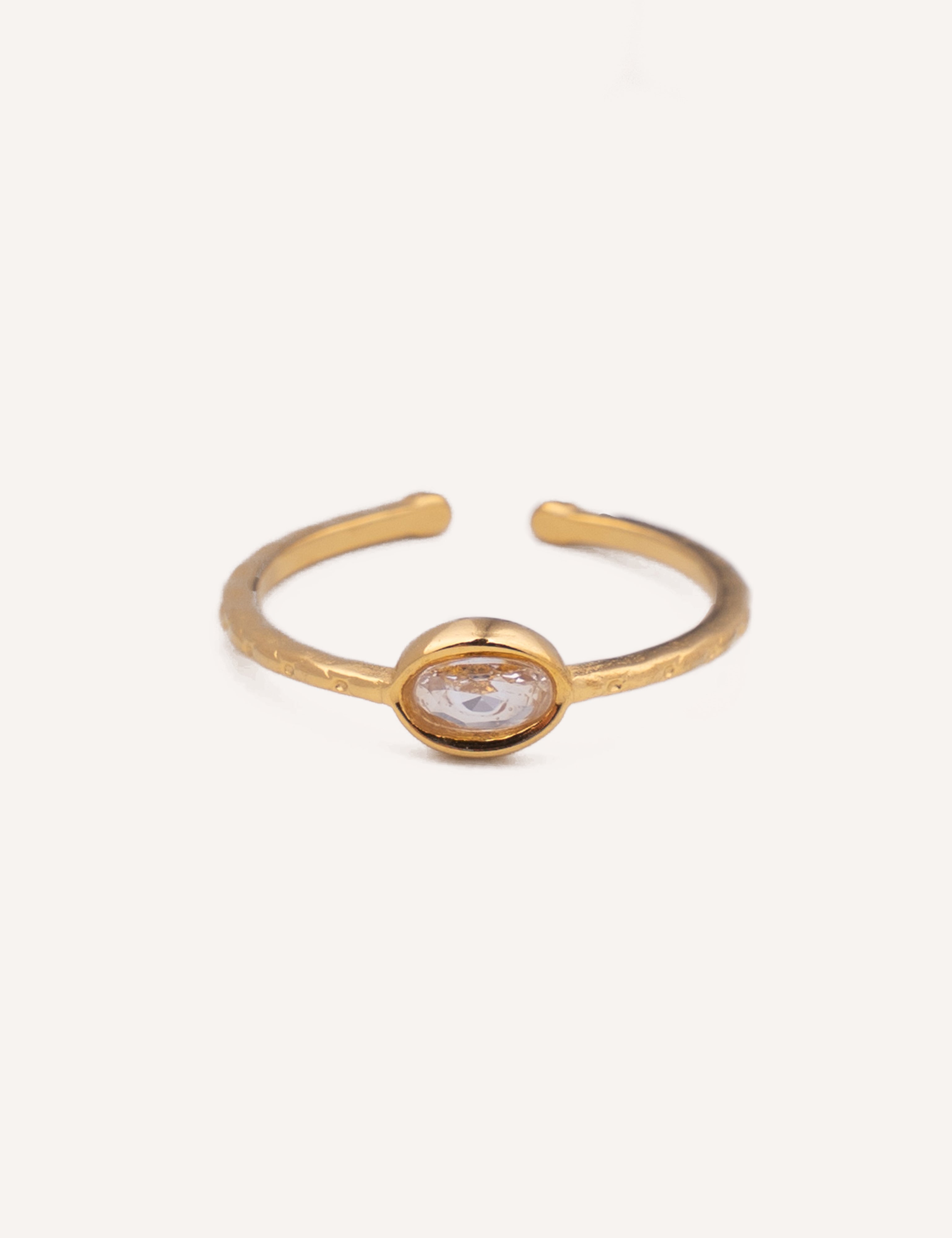 Anello dorato con pietra - Vera