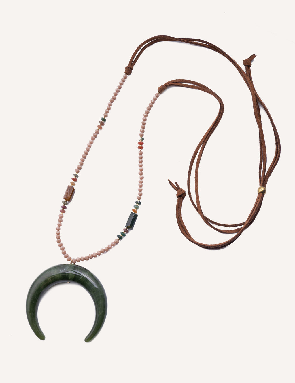 Collana con pendente a mezzaluna e perline – Luna