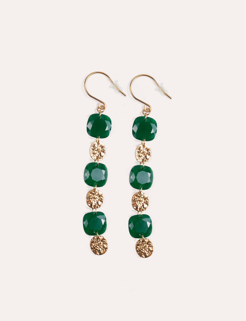 Orecchini con pietre naturali e dettagli dorati – Moon