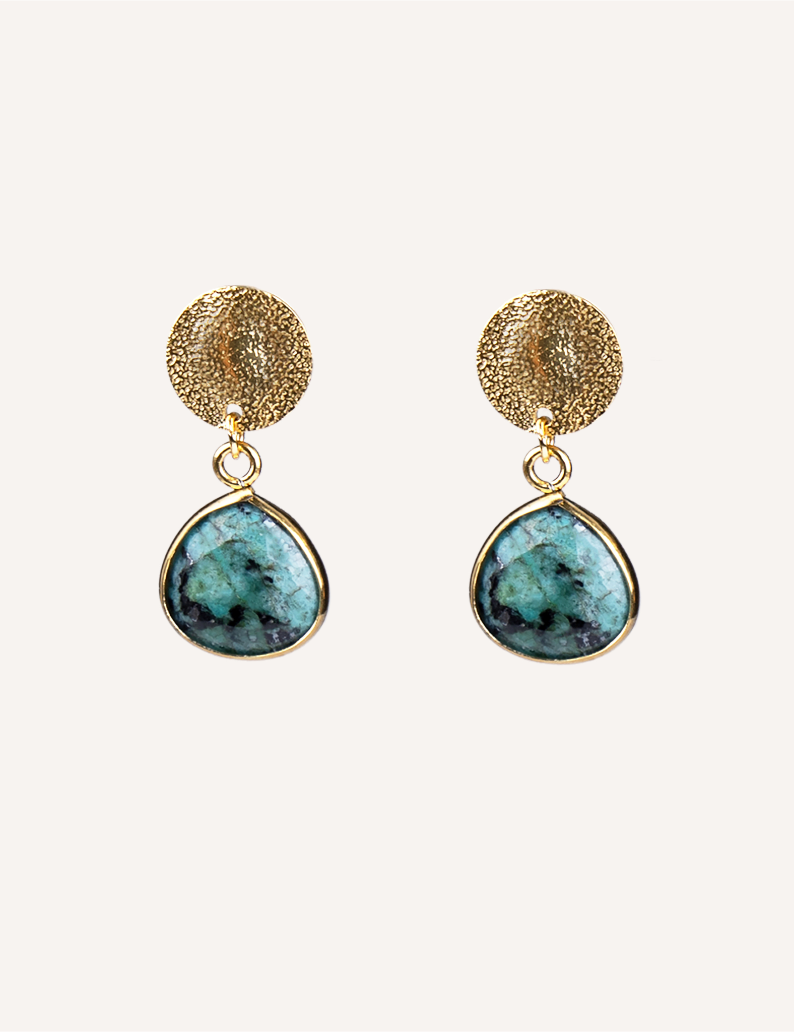 Orecchini con pietra tonda pendente – Vega
